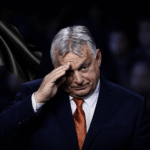 Orbán Viktor fekete-fehér fotóval reagál a 17. alkotmánymódosítás parlamenti elfogadására.