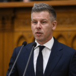 Magyar Péter ahol reagáltak a magyar Alaptörvény 17. módosításával kapcsolatos fejleményekre.